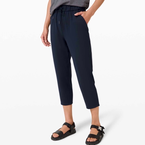 Lululemon Keep Moving Crop 23" True Navy - Picture 1 of 9